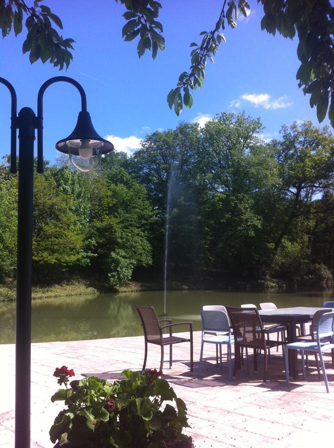 Chateau Marieville Bonneuil-Matours Dış mekan fotoğraf